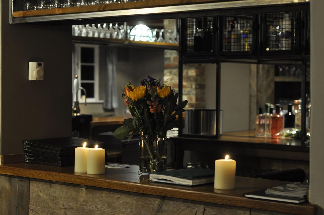 The Angel Inn วอร์มินสเตอร์ ภายนอก รูปภาพ